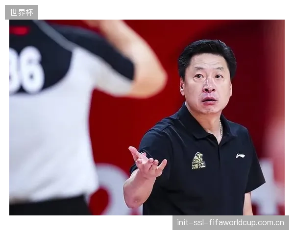 李春江教练通过精妙的轮换策略，确保了主力阵容在决胜场的体能优势。